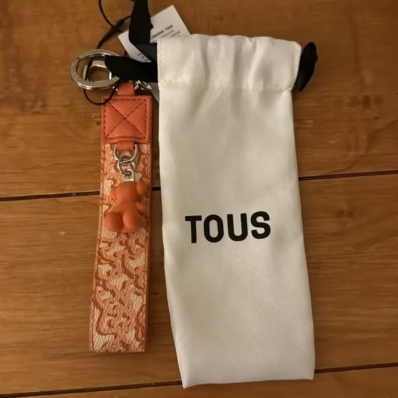 TOUS keychain - Picture 7 of 8